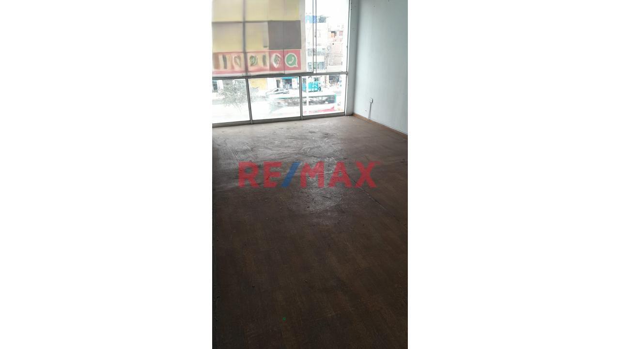 Local Comercial En Alquiler – 40 M² En Piso 4 | Km 11 Av. Túpac Amaru — foto 2