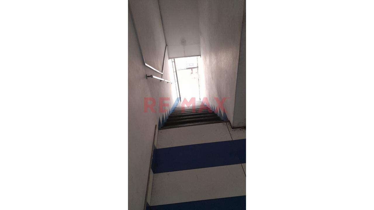 Local Comercial En Alquiler – 40 M² En Piso 4 | Km 11 Av. Túpac Amaru - 5