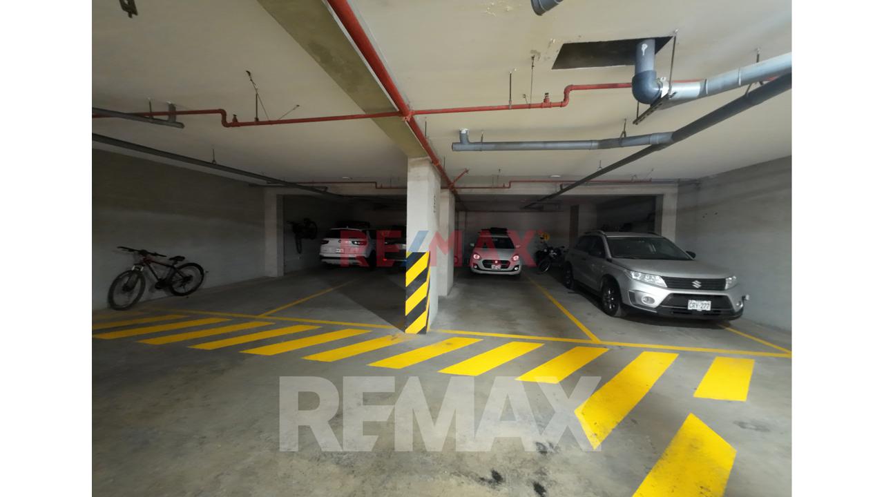 Alquiler De Departamento Duplex Amoblado En Lince 48 Mts - 19