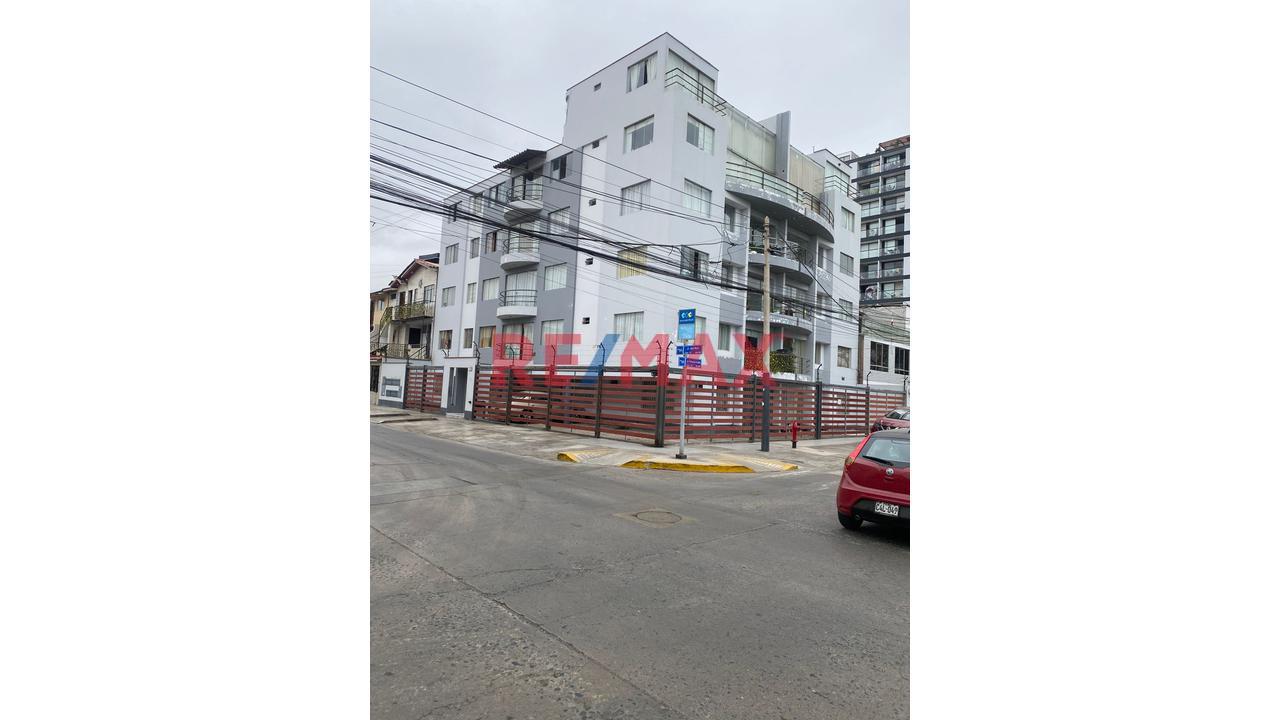 San Miguel · Frente A Parque / Vivir Frente A Un Parque, A Minutos De Todo Lo Que Una Familia Resuelve En El Día A Día.
