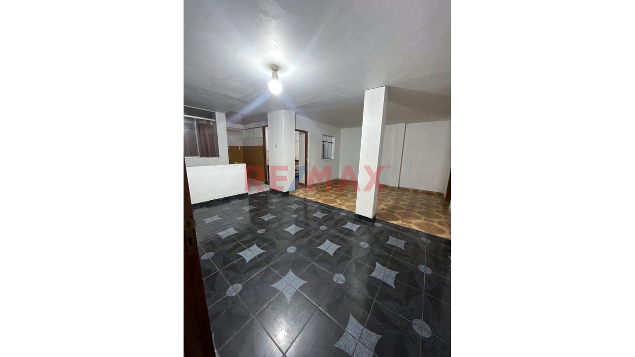 🏠 Casa En Venta – Barrio 3, Alto Trujillo - 15