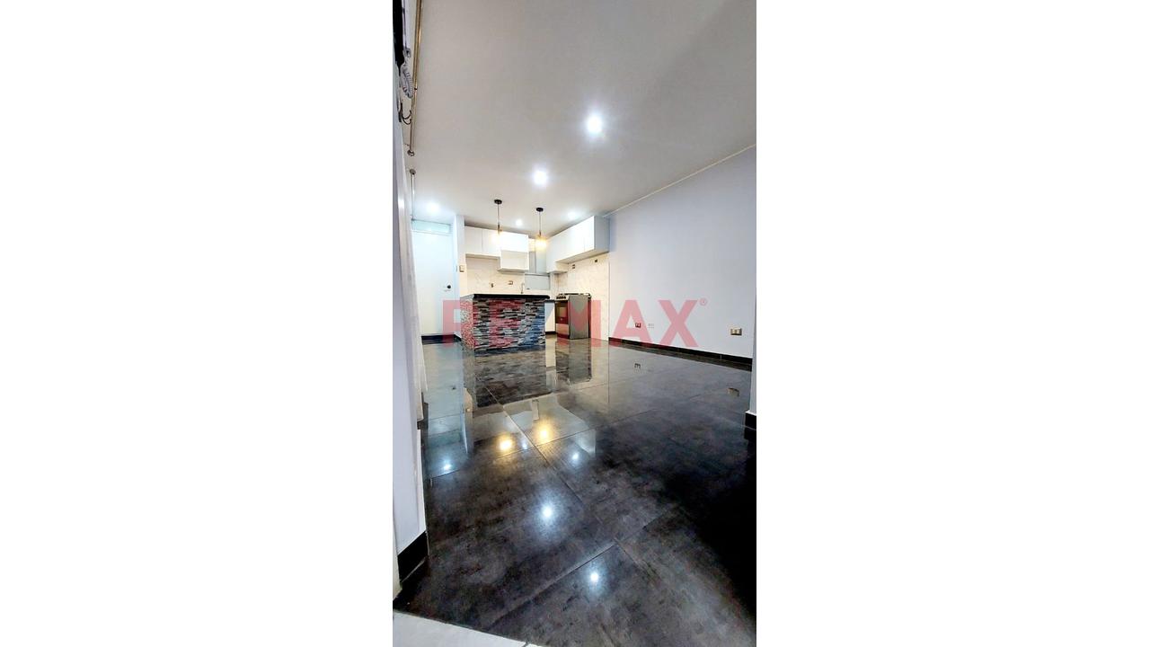 Alquiler S/ 1300 | 1 Dorm | Remodelado | Cerca A Pucp Y San Marcos | Agua Y Luz Incluidos — foto 2
