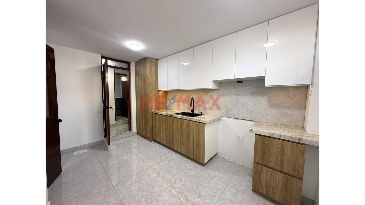 Alquiler De Departamento Dúplex Calle Los Cisnes Urb. Los Pinos – Cerca A Registros Públicos - 5