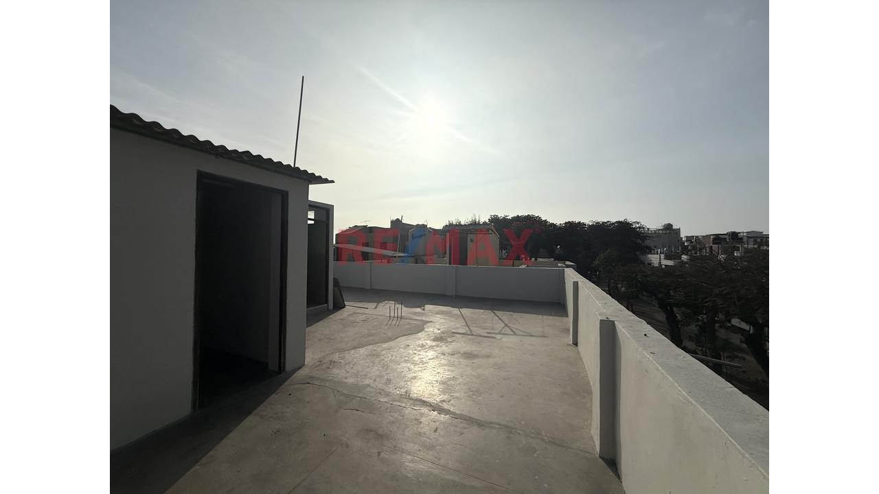 Alquiler De Departamento Dúplex Calle Los Cisnes Urb. Los Pinos – Cerca A Registros Públicos - 12