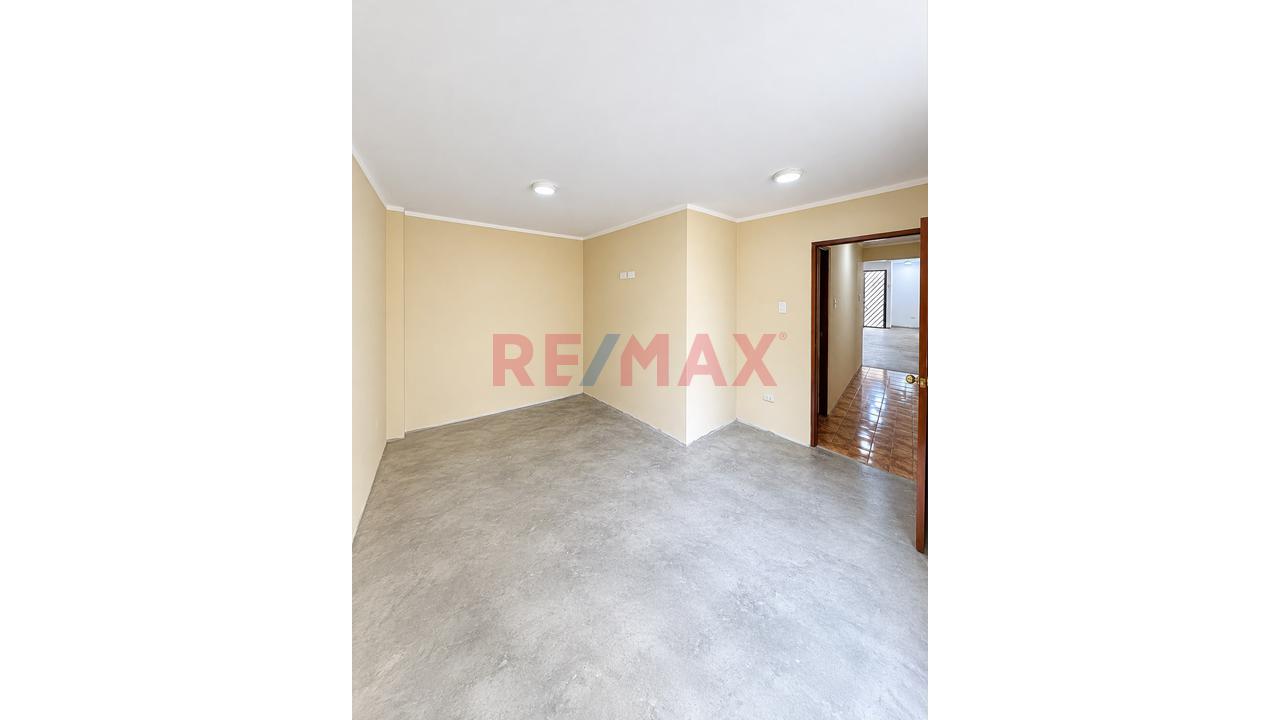 Vendo Departamento - El Agustino! Piso 3 | Urb. Huancayo ✨Zona 1✨ A 3 Cuadras De Puente Nuevo ¡Precio Negociable! - 11