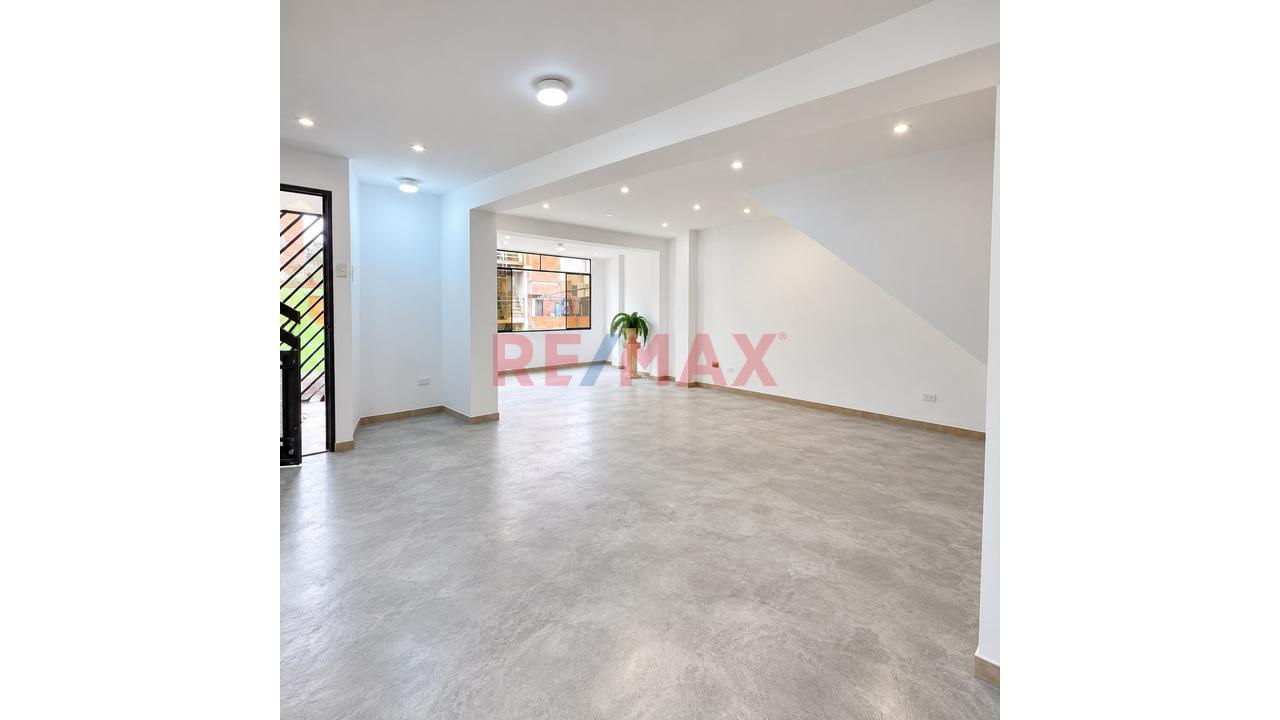 Vendo Departamento - El Agustino! Piso 3 | Urb. Huancayo ✨Zona 1✨ A 3 Cuadras De Puente Nuevo ¡Precio Negociable! - 5