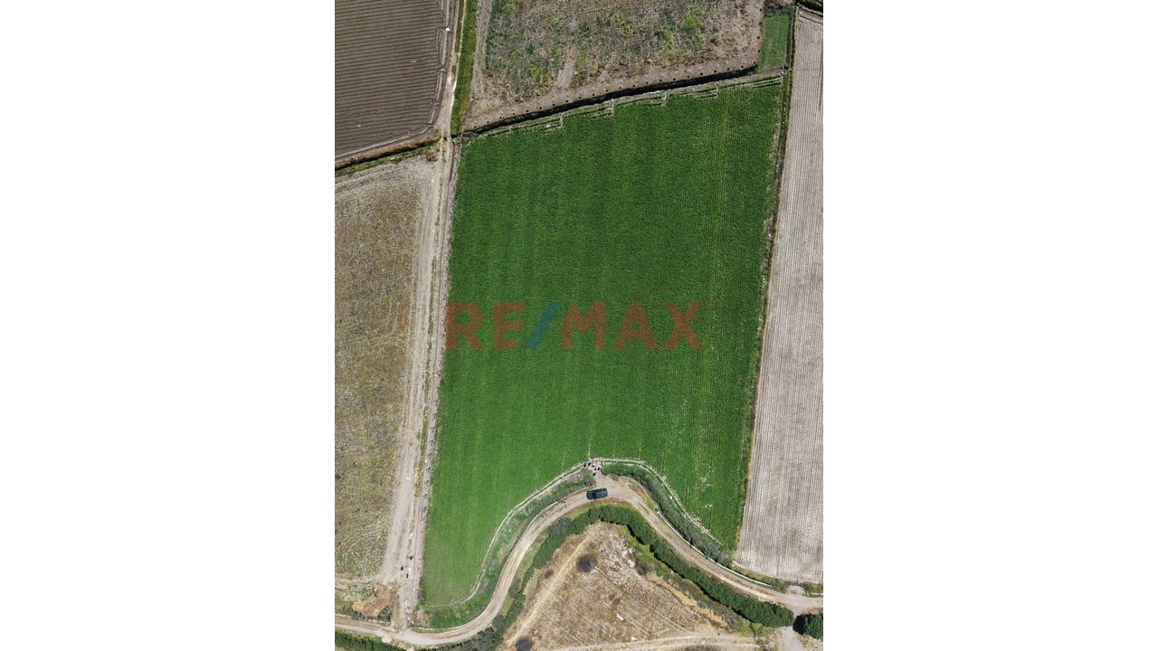 Terreno En Venta Por La Av Fernandini (Espaldas Rest. La Cau Cau) — foto 3