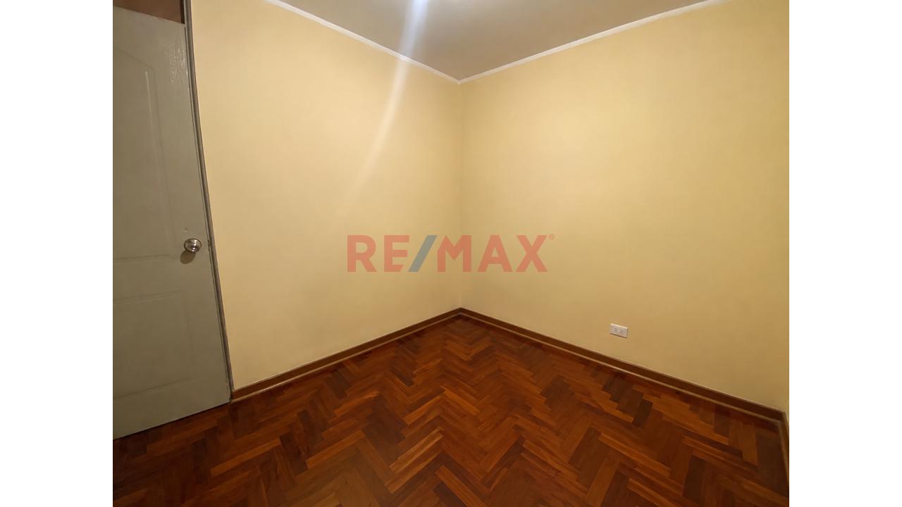 Venta De Duplex Con Cochera En Guardia Civil Chorrillos — foto 8