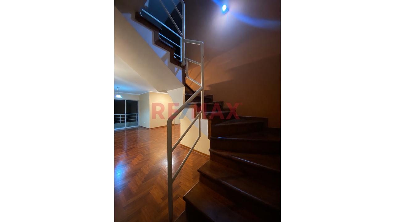 Venta De Duplex Con Cochera En Guardia Civil Chorrillos — foto 4