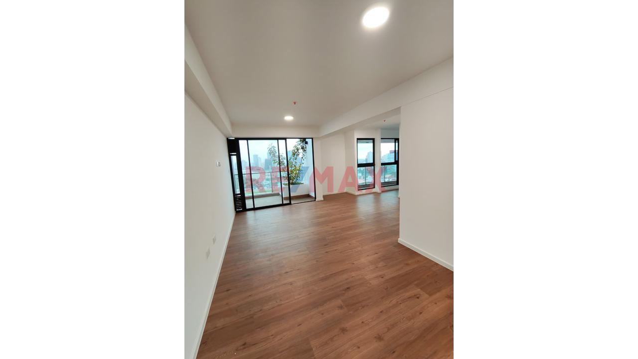 Alquiler De Espectacular Departamento De 72.64 M² En Piso 17/ Av. Javier Prado, Cerca De Corpac Con Cochera — foto 2