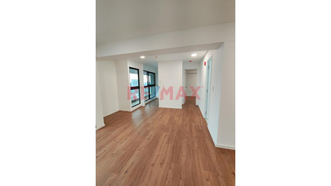 Alquiler De Espectacular Departamento De 72.64 M² En Piso 17/ Av. Javier Prado, Cerca De Corpac Con Cochera — foto 3