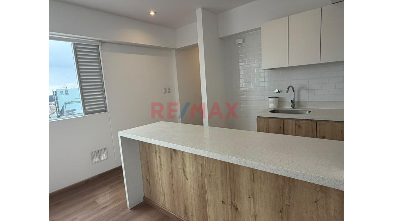 Departamento En Alquiler En Av. La Marina – Pueblo Libre - 3