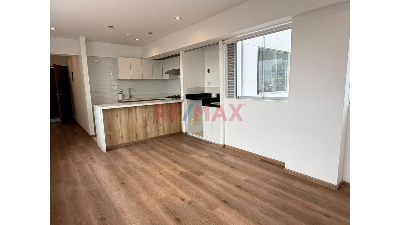 Departamento En Alquiler En Av. La Marina – Pueblo Libre - 2
