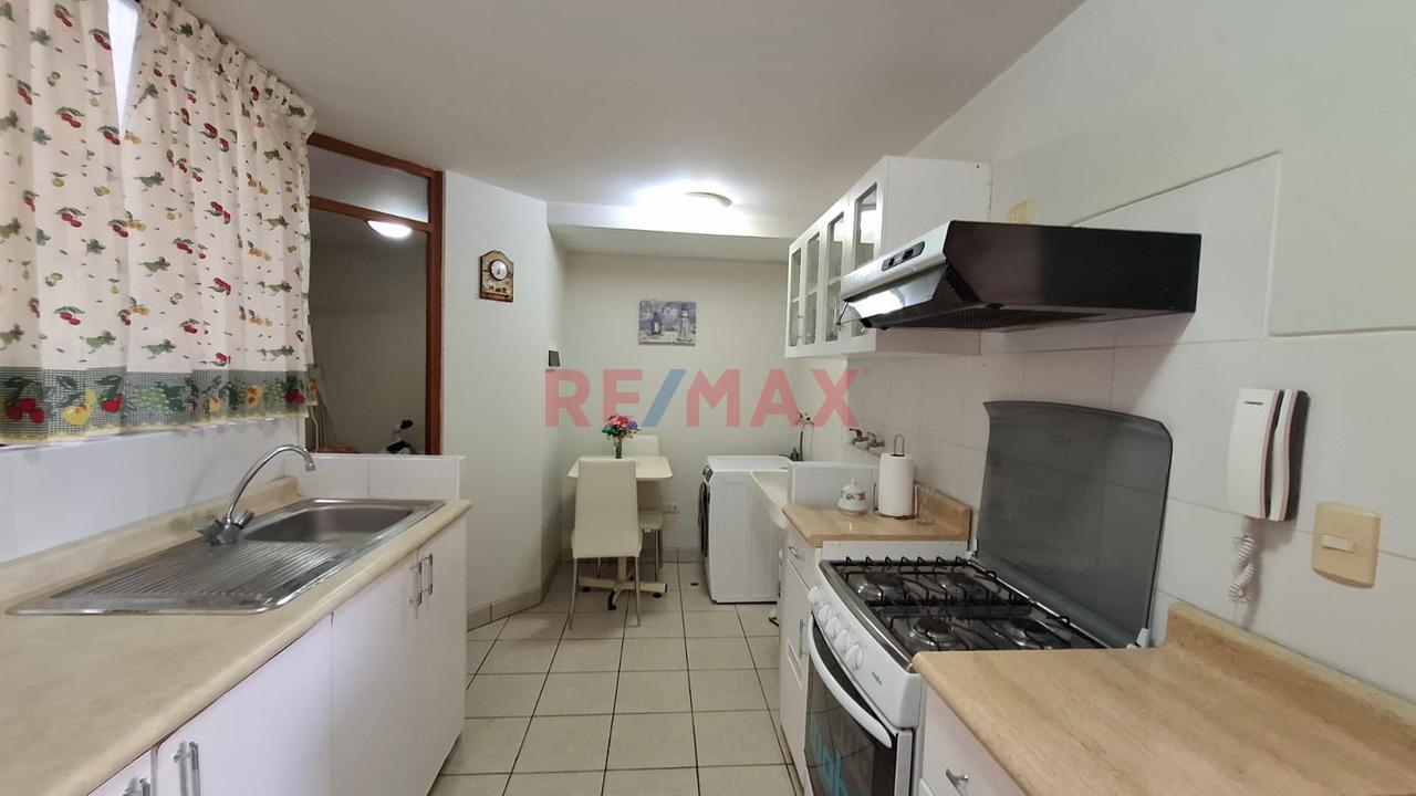 Departamento Amoblado En Alquiler En Segundo Piso En Jirón Torres Paz 300 - Cercado Pimentel - 7