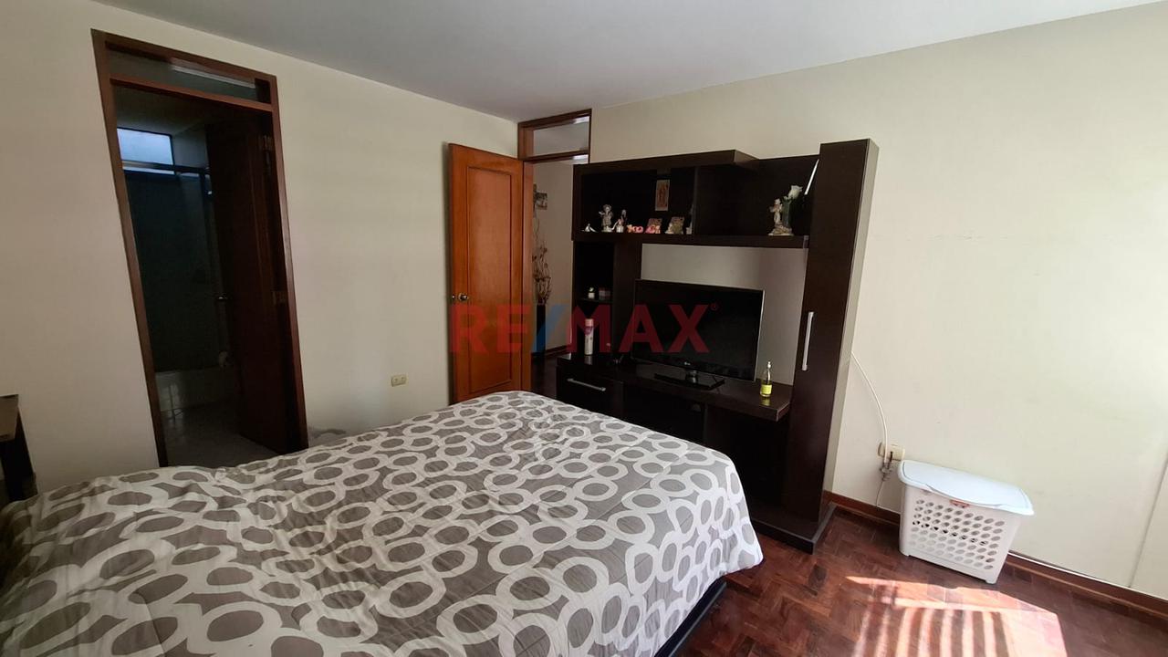 Departamento Amoblado En Alquiler En Segundo Piso En Jirón Torres Paz 300 - Cercado Pimentel - 5