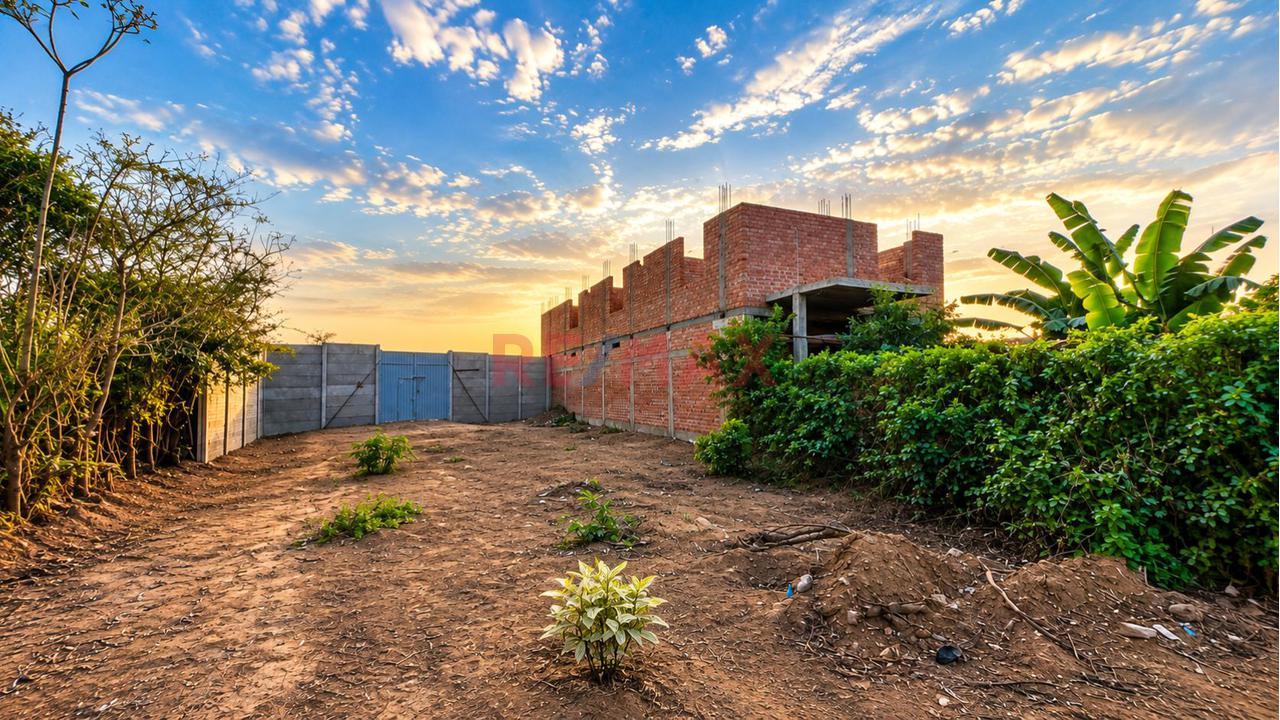 Amplio Terreno En Venta De 1,100 M² Cercado Y Con Portón En Grocio Prado - Chincha — foto 2