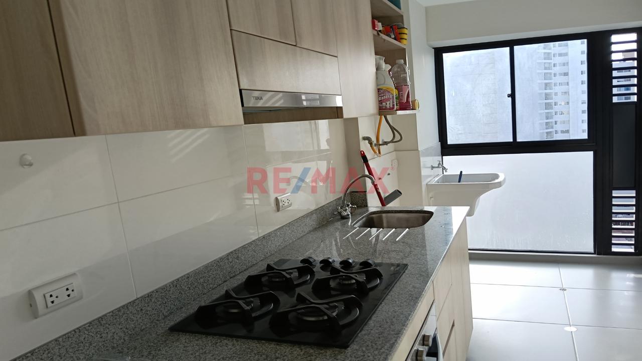 Alquiler De Moderno Departamento Con Excelente Ubicacion - Jesus Maria — foto 7