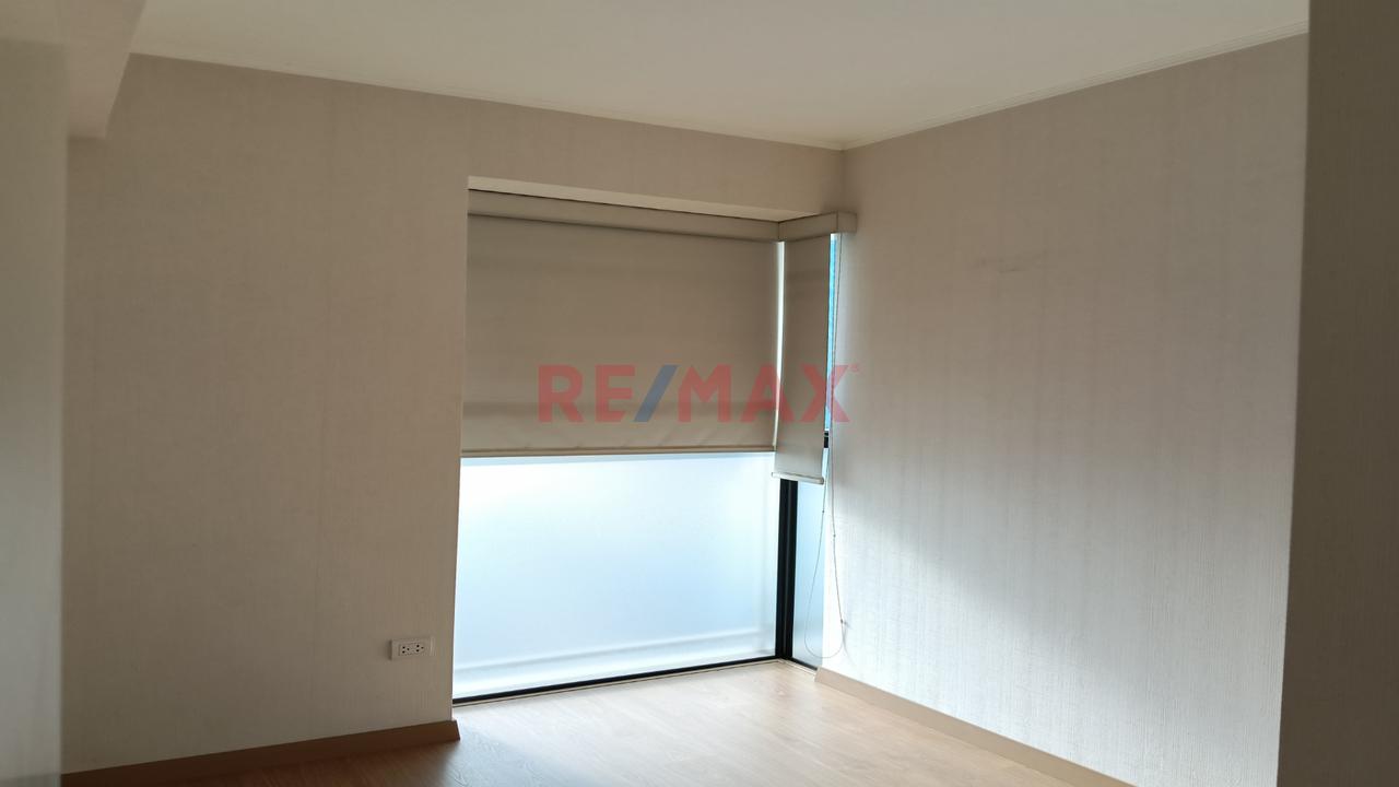 Alquiler De Moderno Departamento Con Excelente Ubicacion - Jesus Maria — foto 2