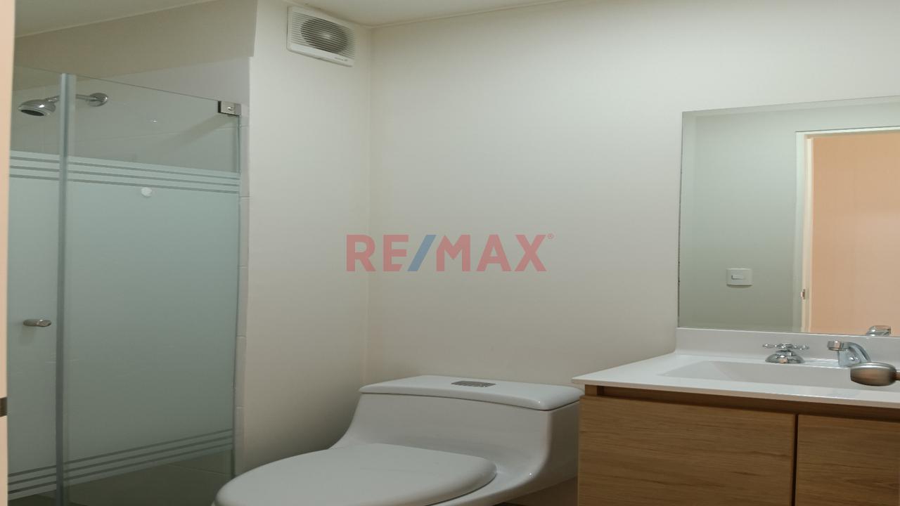 Alquiler De Moderno Departamento Con Excelente Ubicacion - Jesus Maria — foto 12
