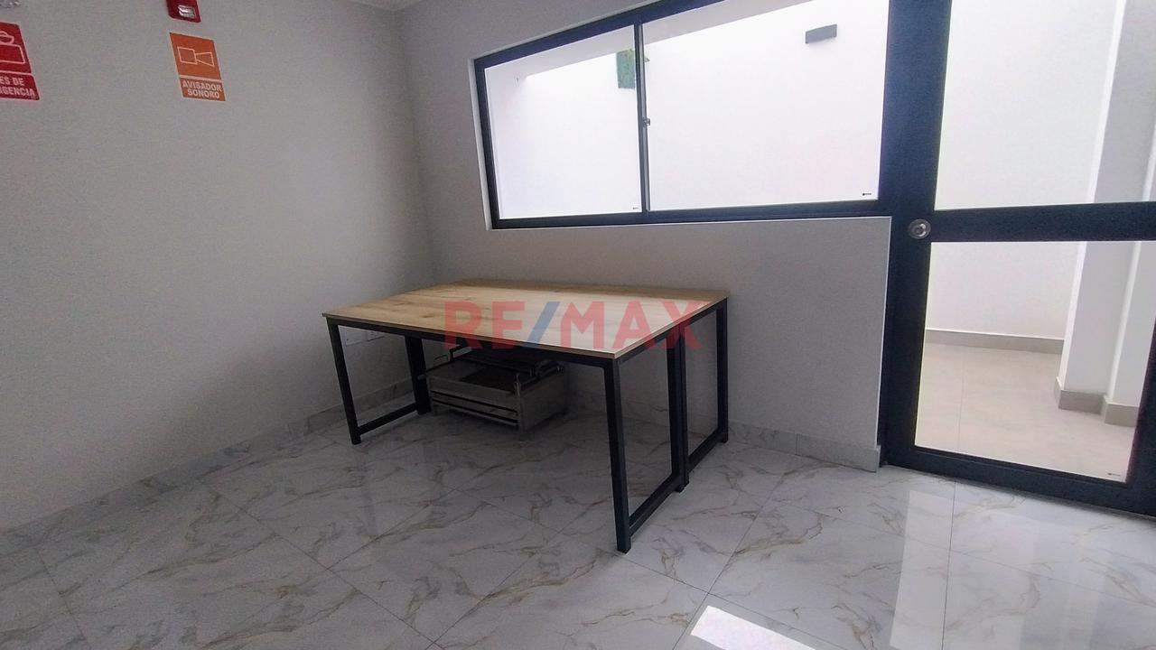 Alquiler De Departamento Frente A Parque Cueva En Pueblo Libre — foto 14