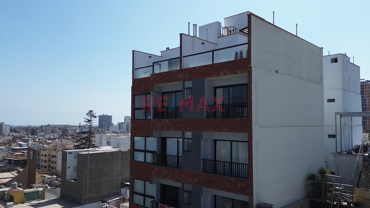 Alquiler De Departamento Frente A Parque Cueva En Pueblo Libre — foto 3