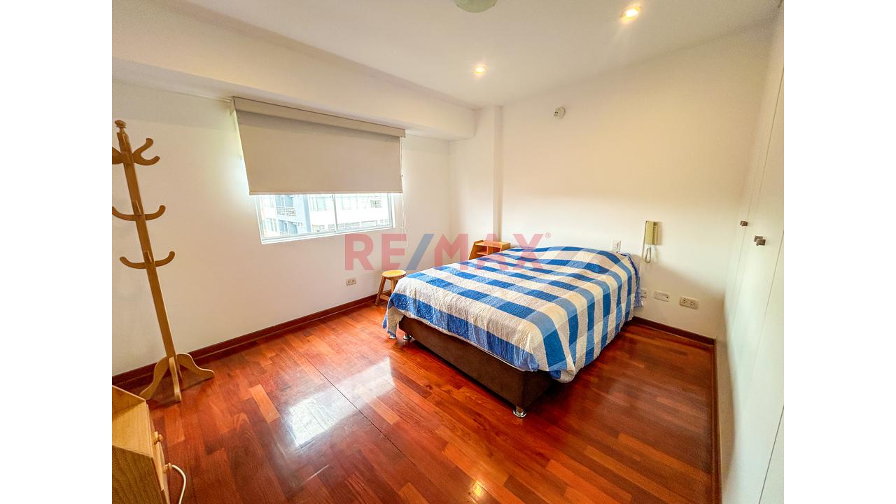 Duplex + Estacionamiento Frente Al Lima Cricket Límite Con San Isidro - 17