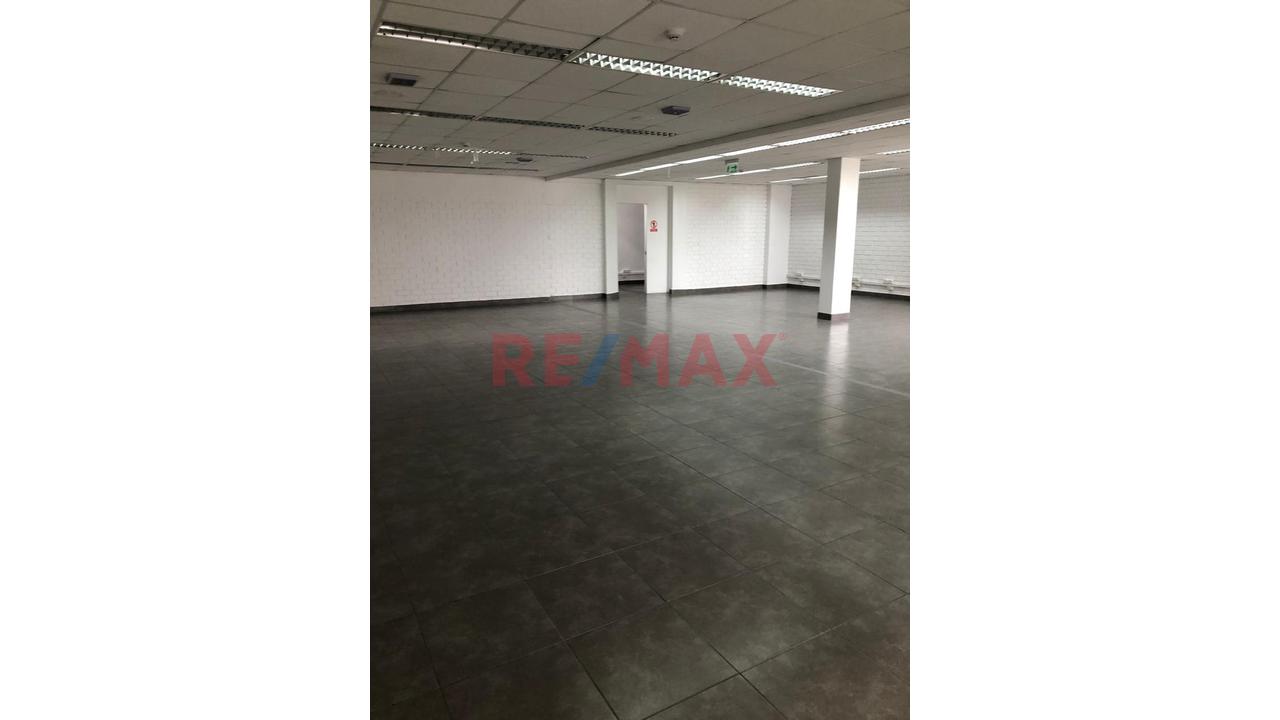 Local Industrial / Comercial En Surquillo - 8
