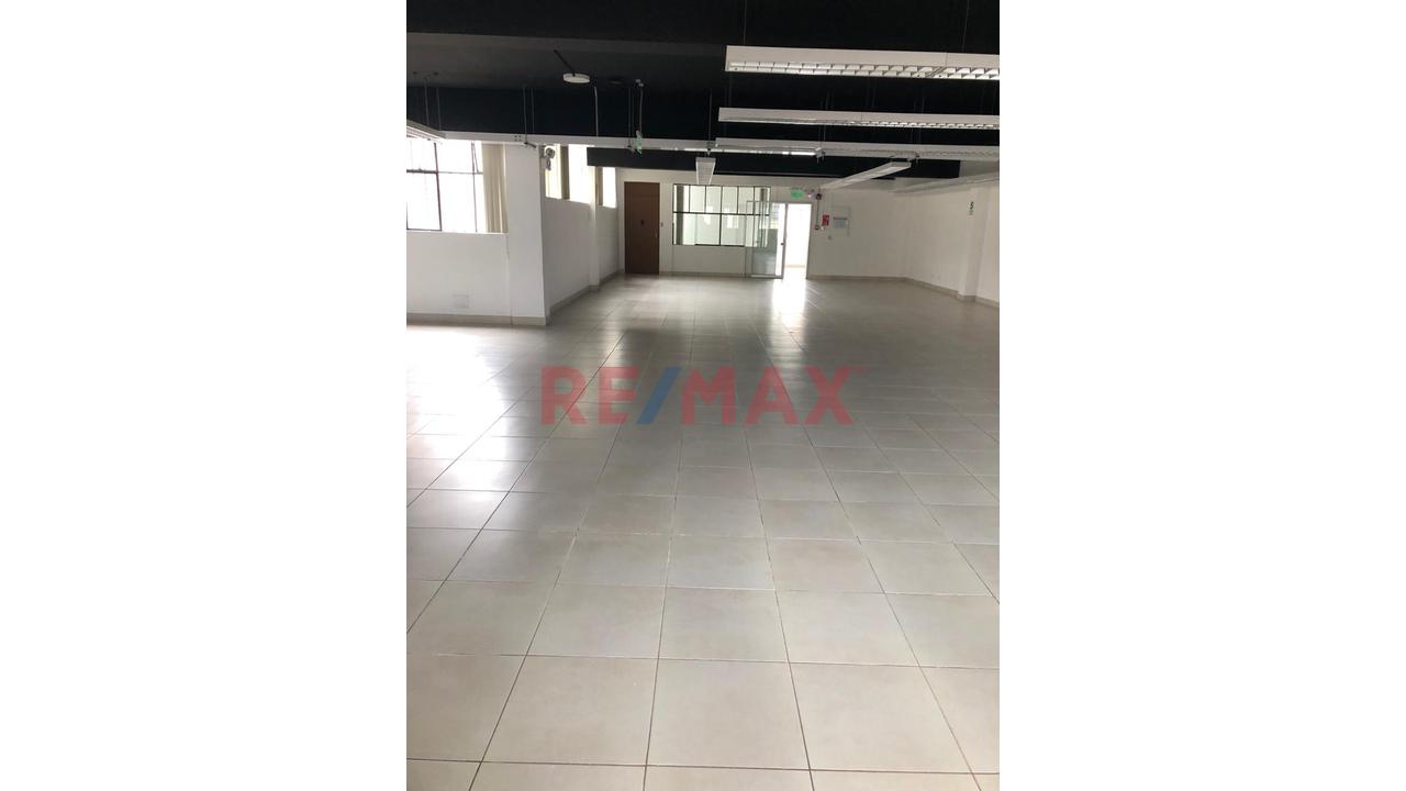 Local Industrial / Comercial En Surquillo - 9