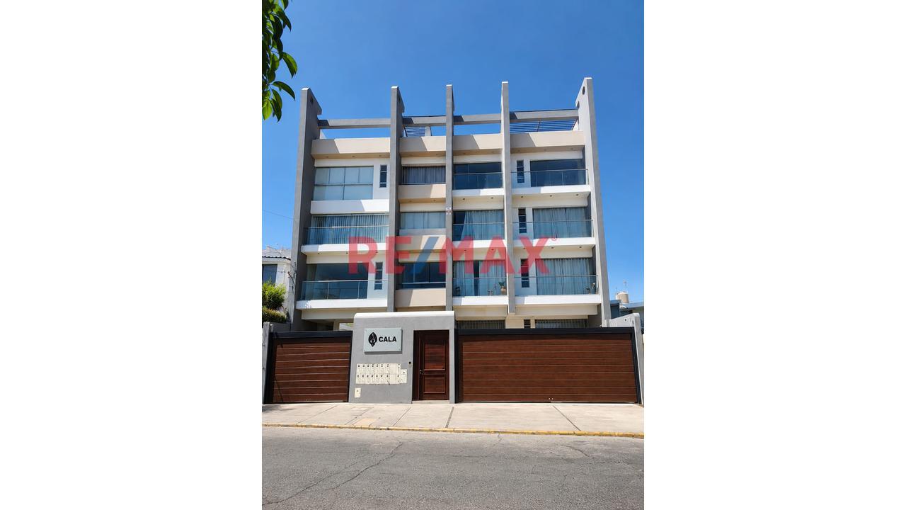 Dapartamento En El 1Er Piso En Lara Socabaya - 1