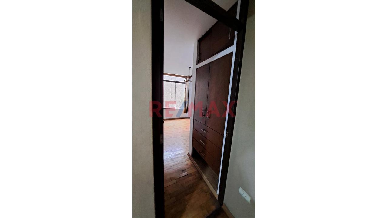 Venta Casa En Los Olivos 217M2 - 13