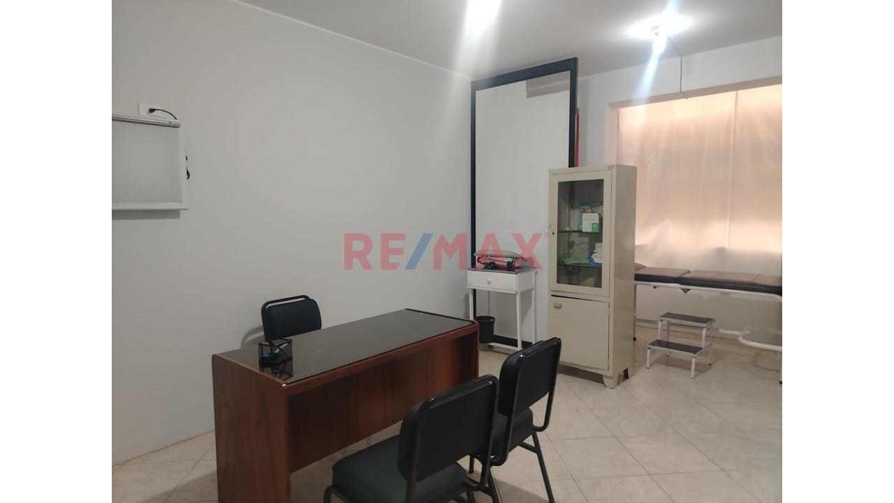 Alquilo Local Comercial  De 3 Pisos En Smp En Avenida Sol De Naranjal — foto 8