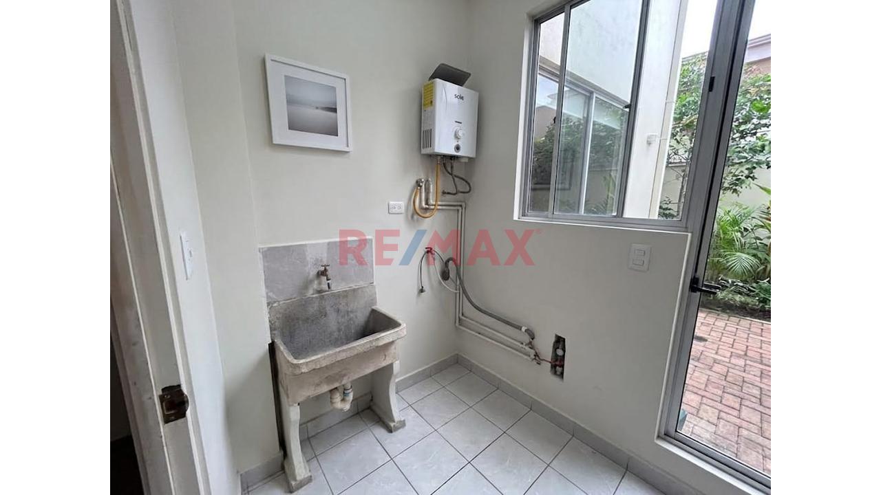 Se Vende Departamento De 122.5 M2  Paradero 21 De Las Flores S.J.L — foto 14