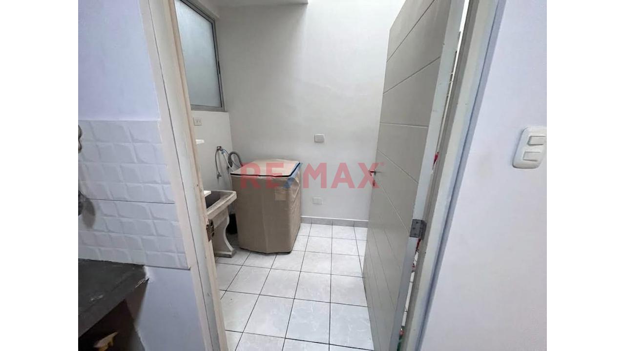 Se Vende Departamento De 122.5 M2  Paradero 21 De Las Flores S.J.L — foto 11