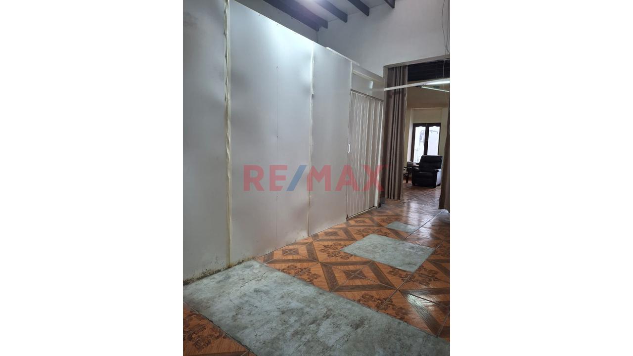 Venta De Casa En Cercado De Lima, Cerca A Mesa Redonda - 12