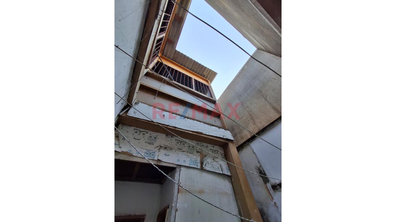Venta De Casa En Cercado De Lima, Cerca A Mesa Redonda - 15