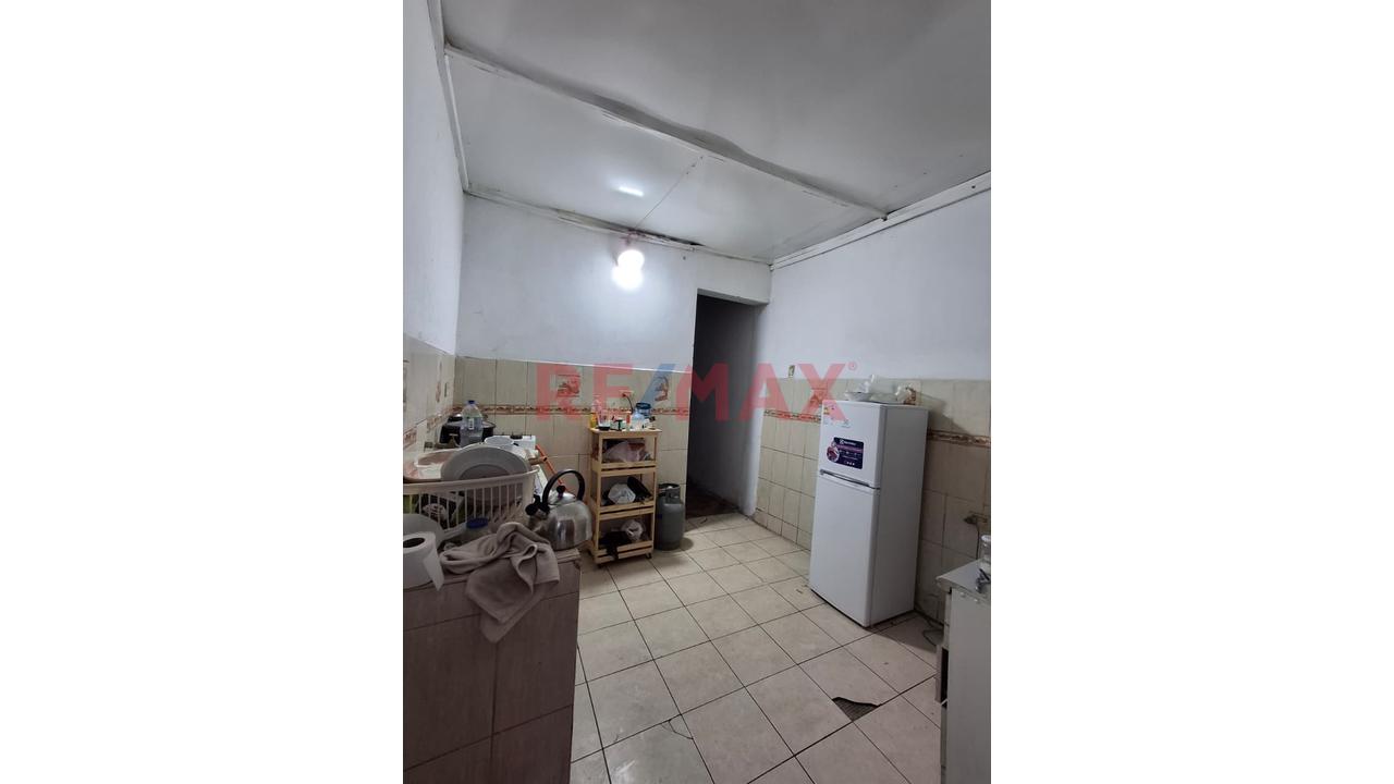 Venta De Casa En Cercado De Lima, Cerca A Mesa Redonda - 8