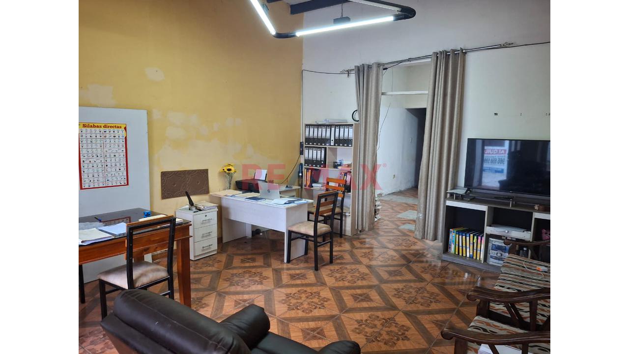 Venta De Casa En Cercado De Lima, Cerca A Mesa Redonda - 4