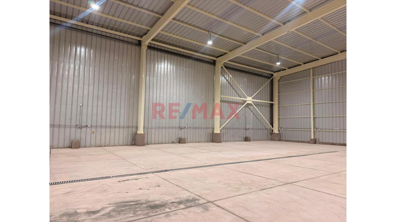 🏭 Nave Industrial En Alquiler – Ubicación Estratégica Cerro Colorado - 5