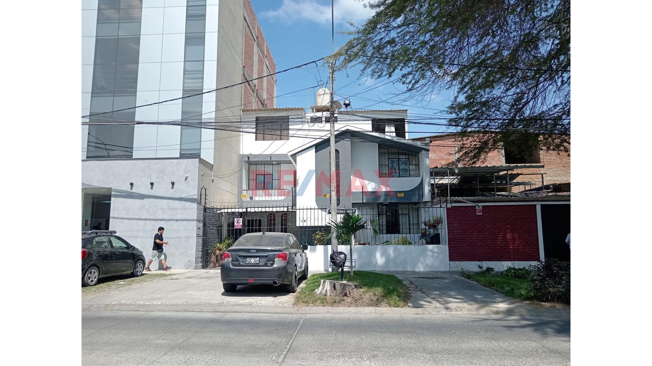 Casa En Venta En Avenida Principal – Urb. El Chipe, Piura - 5