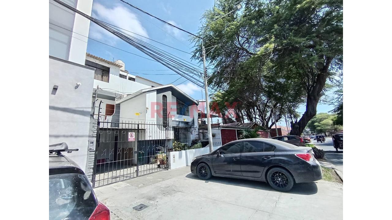 Casa En Venta En Avenida Principal – Urb. El Chipe, Piura - 2