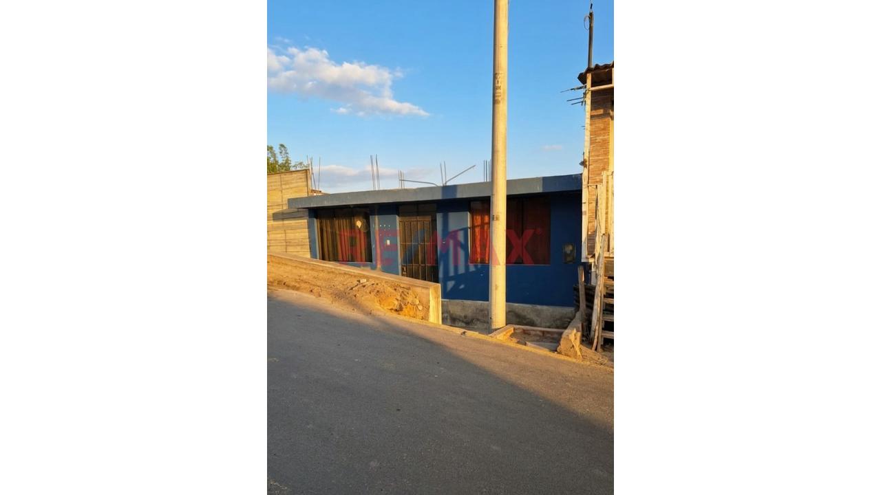 Se Vende Casa Como Terreno 120M2 En Lomas De Zapallal - Puente Piedra