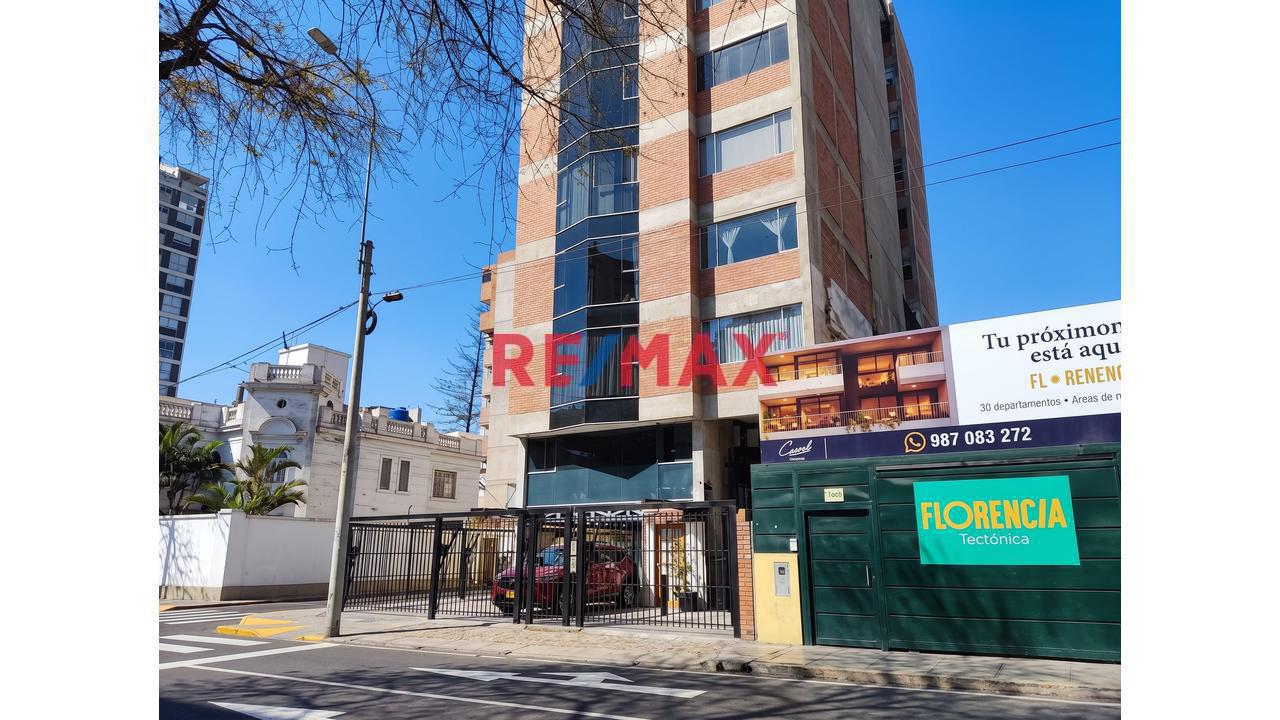 De Ocasiòn Venta De Departamento De 101 M² En Av. Jose Pardo – Miraflores