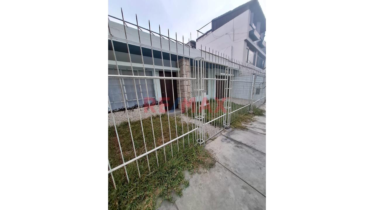 Venta Casa Como Terreno En Pueblo Libre - 3