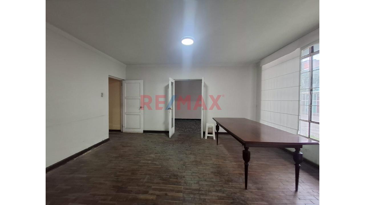 Venta Casa Como Terreno En Pueblo Libre - 7