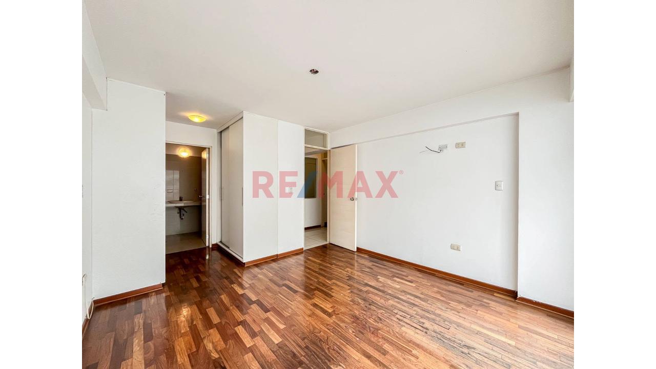 Alquiler De Departamento En San Borja - 140M2 Mas 2 Estacionamentos — foto 6