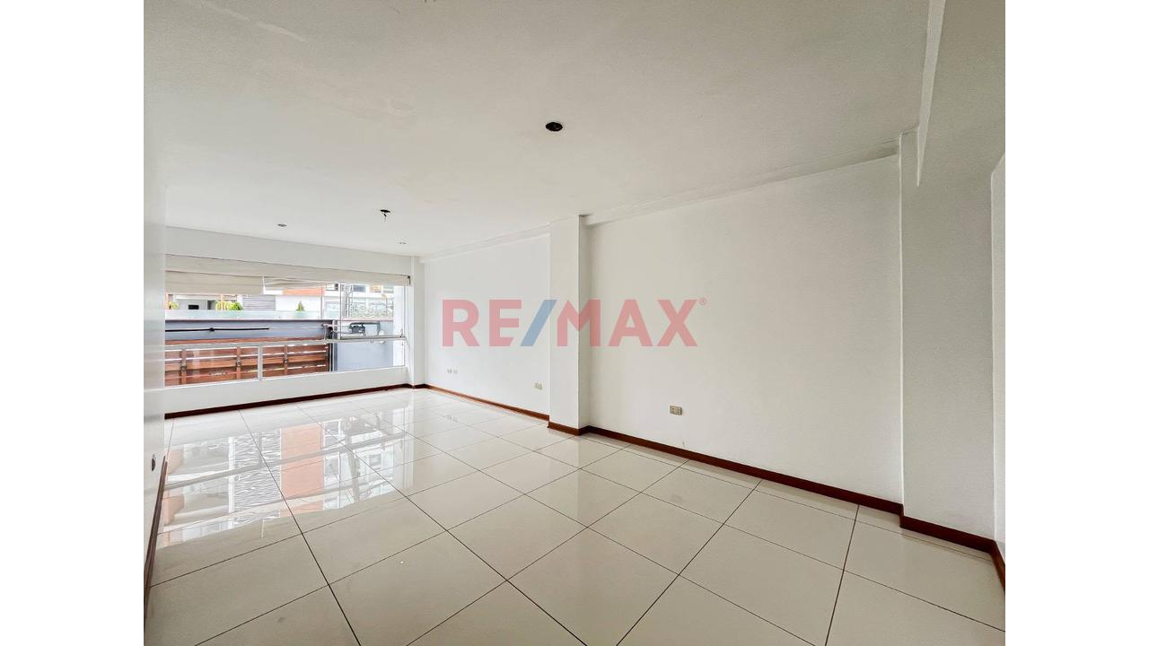 Alquiler De Departamento En San Borja - 140M2 Mas 2 Estacionamentos — foto 7