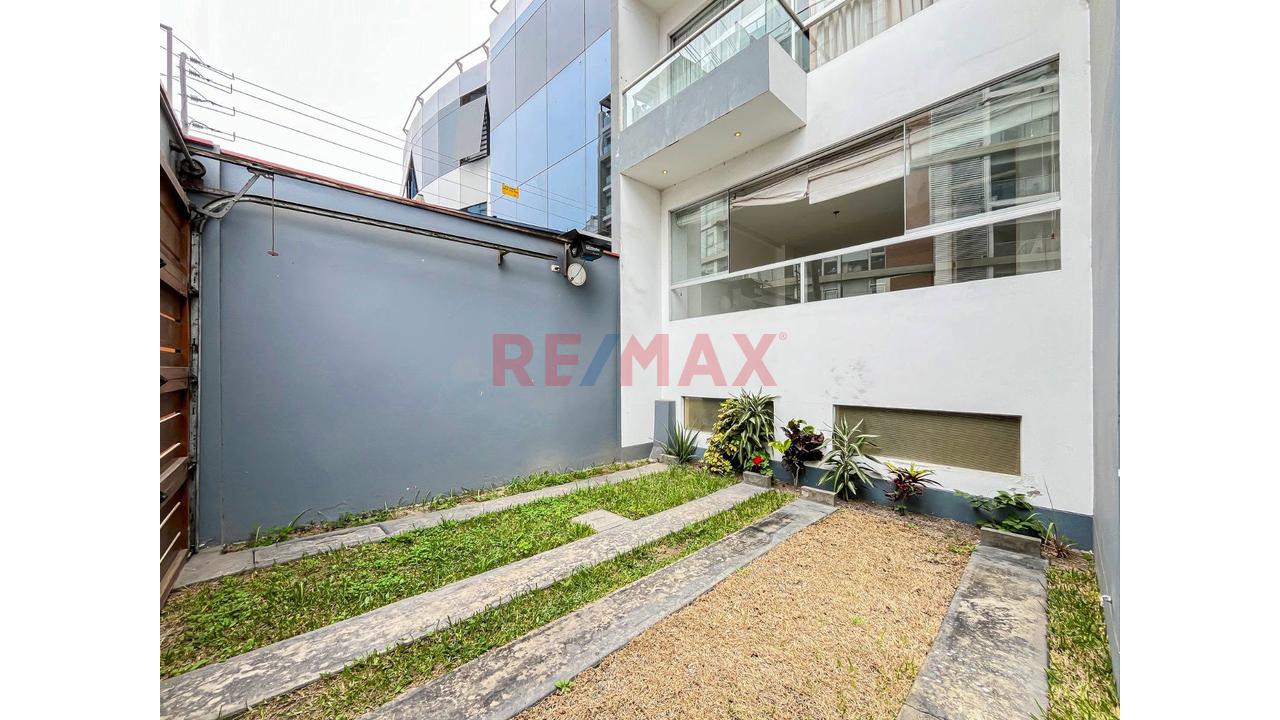 Alquiler De Departamento En San Borja - 140M2 Mas 2 Estacionamentos — foto 2