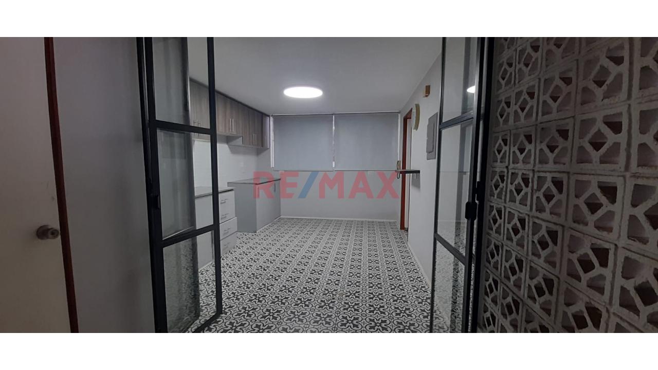 Venta Departamento En  Valle Hermoso Frente A Parque  Cerca Al Colegio Inmaculada — foto 2