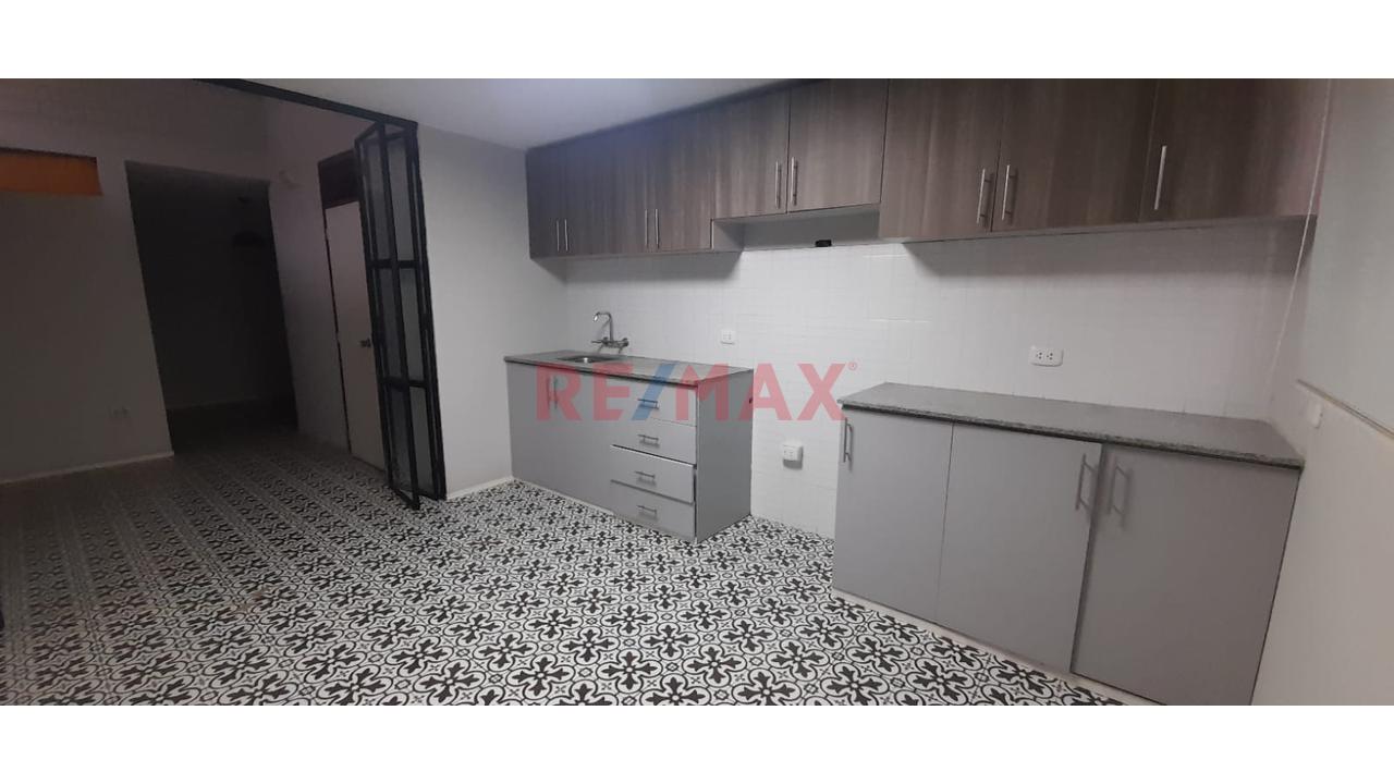 Venta Departamento En  Valle Hermoso Frente A Parque  Cerca Al Colegio Inmaculada — foto 4