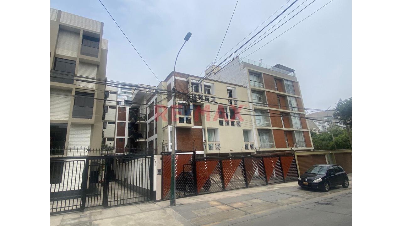 Venta Departamento En  Valle Hermoso Frente A Parque  Cerca Al Colegio Inmaculada